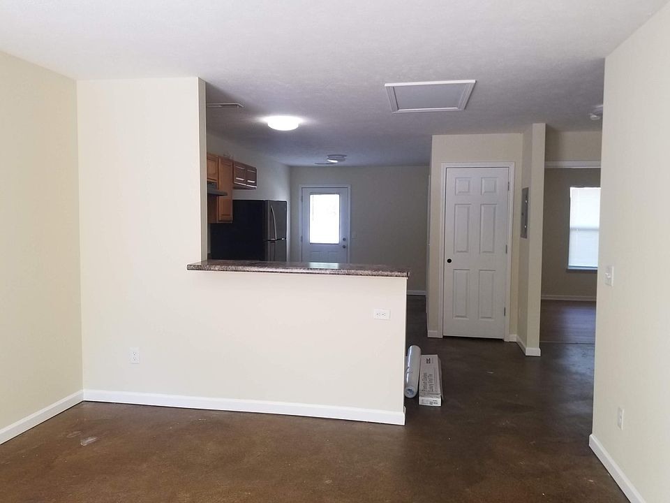 2nd image of 2-1914 Orange Oak Ln #2
