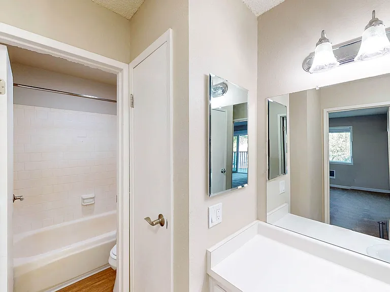 551 Alameda Del Prado #311A — Photo 10