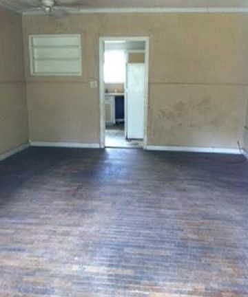 3rd image of 9025 Dogwood Dr