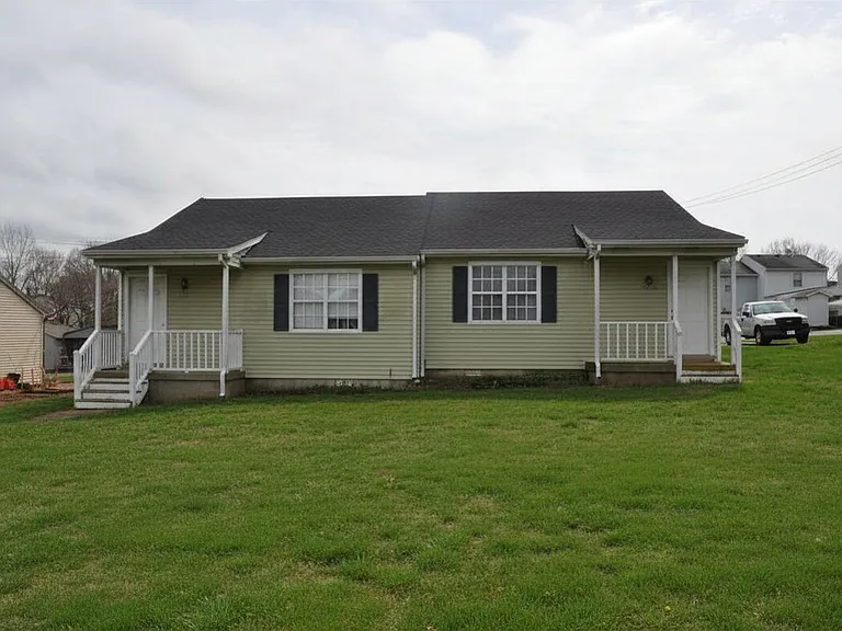 118 Lower Stone Ave #B — Photo 1