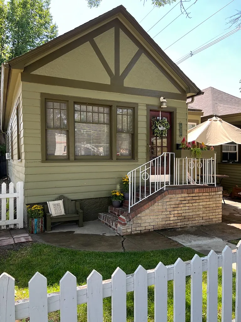 902 5th Ave S - 1 — Photo 1