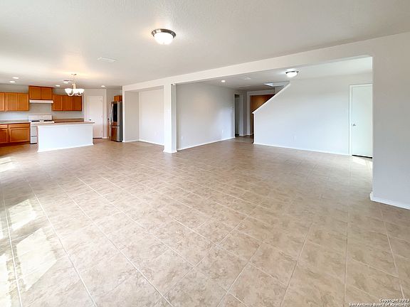 3rd image of 1239 PLAZA LAKE DR