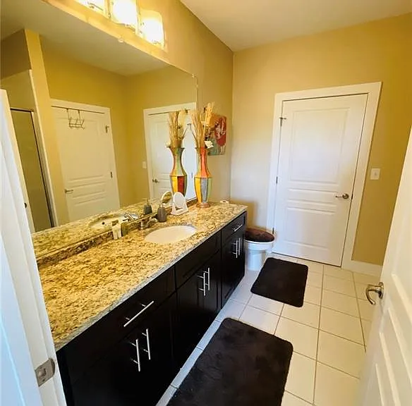799 Hammond Dr — Photo 15