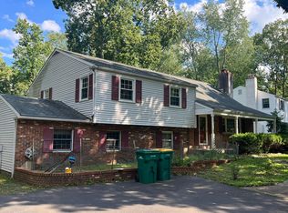 143 Woodland Dr, Lansdale, PA 19446