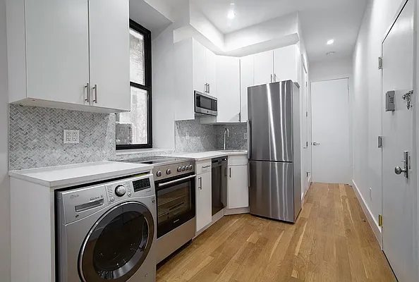 Rented by REAL New York | media 6