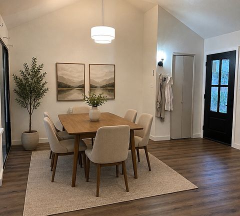4th image of 4533 Chapman St #1