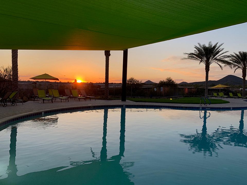 Community pool