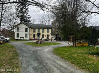 77 Scott Ave, Castleton, NY 12033
