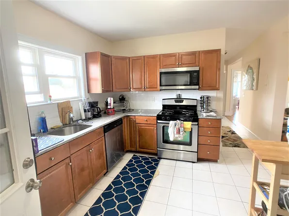 20 Willard Ave, Medford, MA 02155