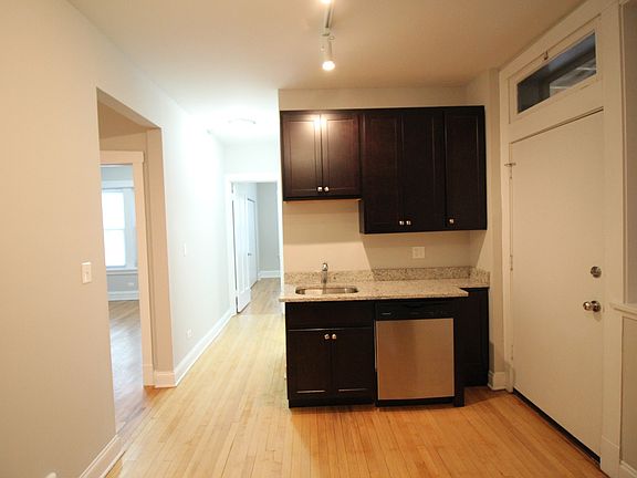 5th image of 5340 N Paulina St APT 1R