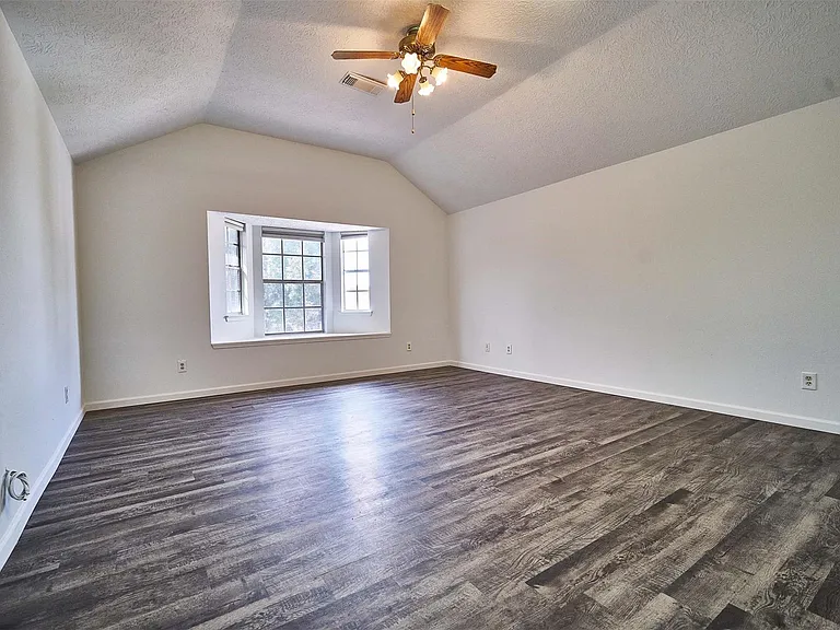 11011 Landsbury Ct — Photo 20