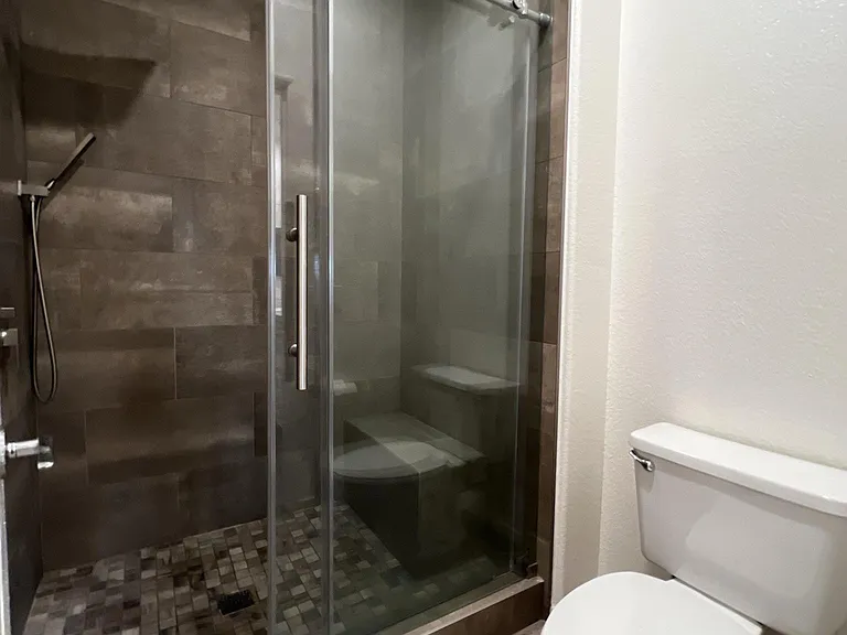 1888 Matin Cir — Photo 64