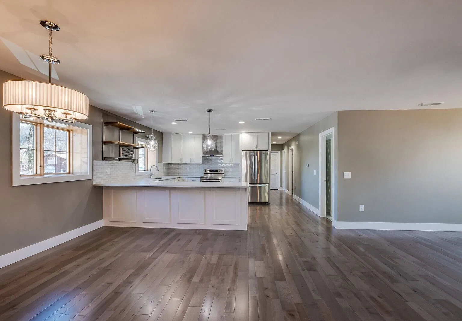 3 bed, $2,000 — Photo 4