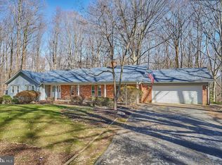 11300 Bellmont Dr, Fairfax, VA 22030