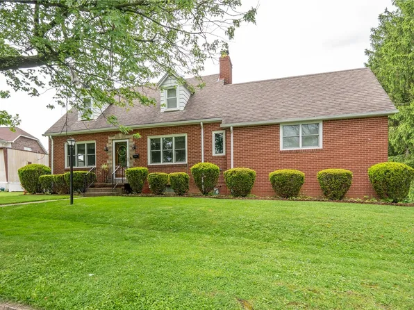 806 Lehmer St, Latrobe, PA 15650
