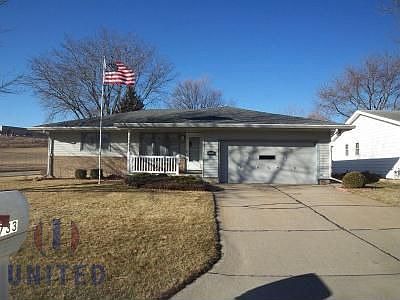 1st image of 2733 Willow St