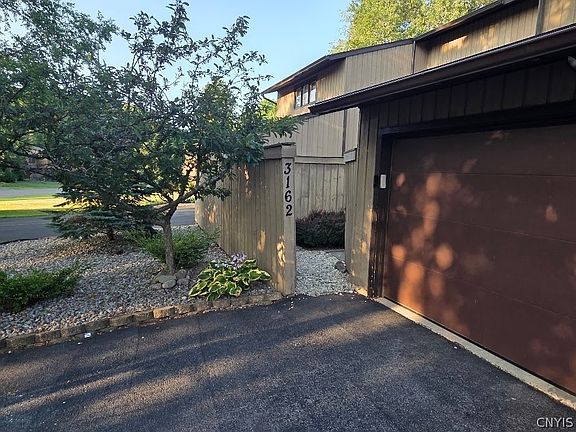 2nd image of 3162 Burrwood Dr