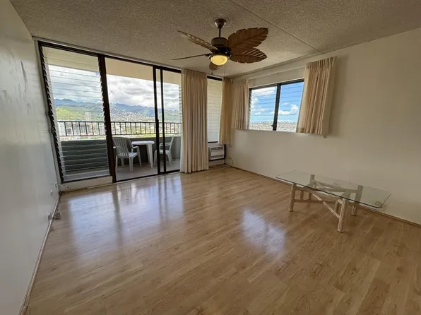 2240 Kuhio Ave APT 2505, Honolulu, HI 96815