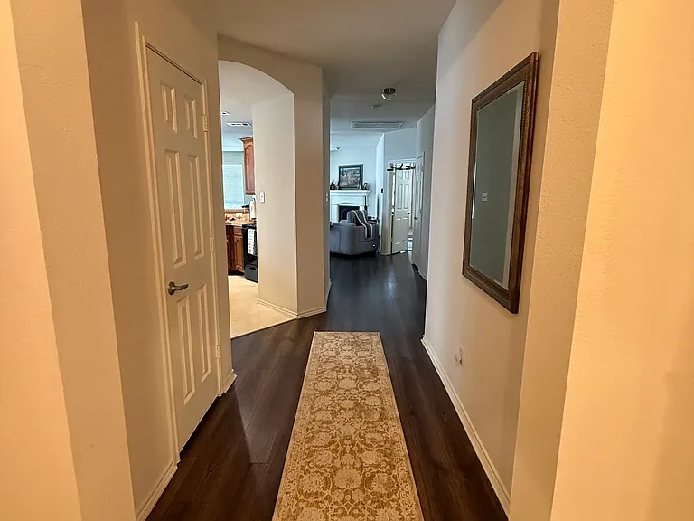 1152 Sunderland Ln — Photo 4