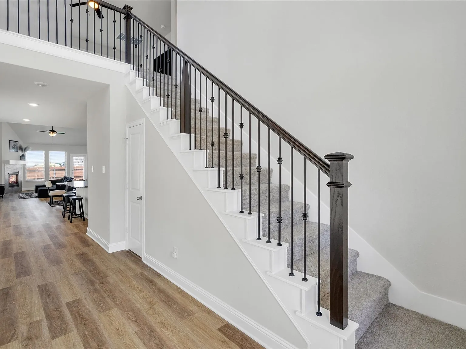 4 bed, 3.5 bath, 3030 sqft, $3,100 — Photo 4