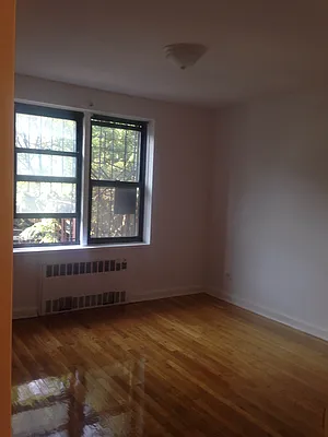 Rented by Lang Realty LLC | media 17