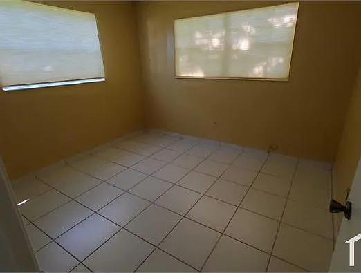 9850 W Heather Ln — Photo 5