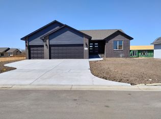 1833 S Stephanie St, Wichita, KS 67207