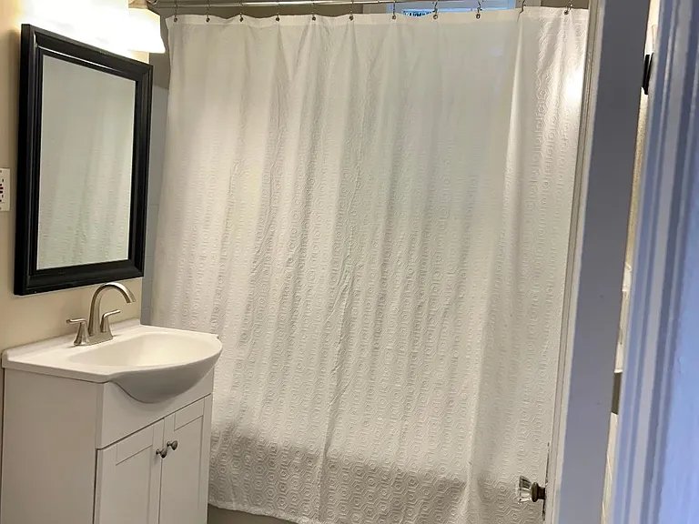 2215 Saint Johns Ave #2 — Photo 8