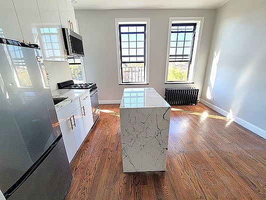 5th image of 43-07 31st Ave #4C