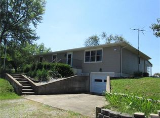 20272 Ginger Rd, Lebanon, MO 65536