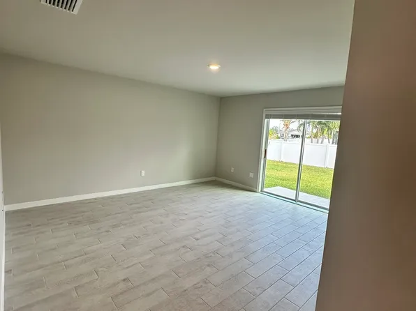 3619 NE 12th Ave, Cape Coral, FL 33909