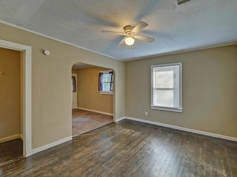 504 N Pond St, Toccoa, GA 30577 MLS 20158269 Zillow