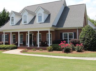 8 Nicklaus Dr NW, Rome, GA 30165