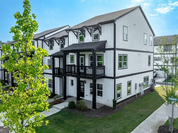 1300 Sapelo St, Woodstock, GA 30188