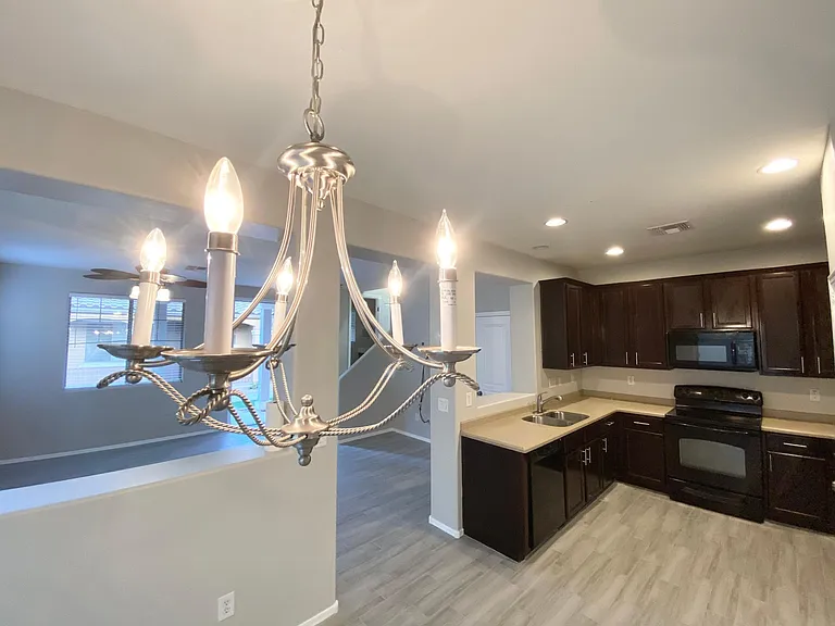 1677 E Elgin St — Photo 6
