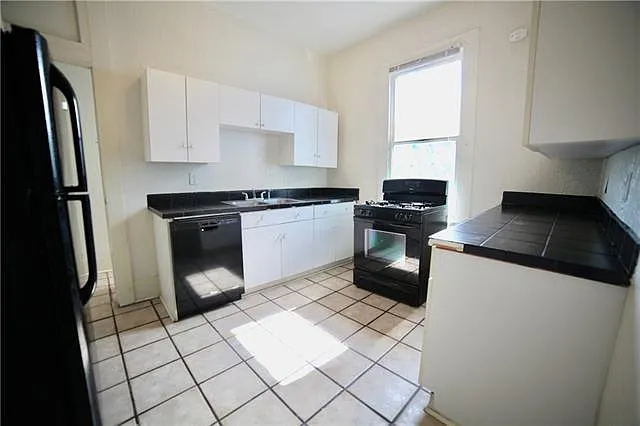 3935 Coliseum St — Photo 12