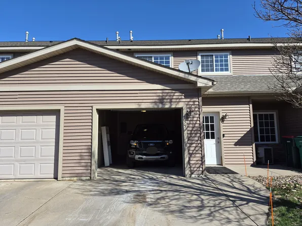 135 Jessica Pl, River Falls, WI 54022