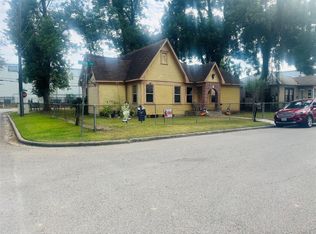 2621 Eastman St, Houston, TX 77009