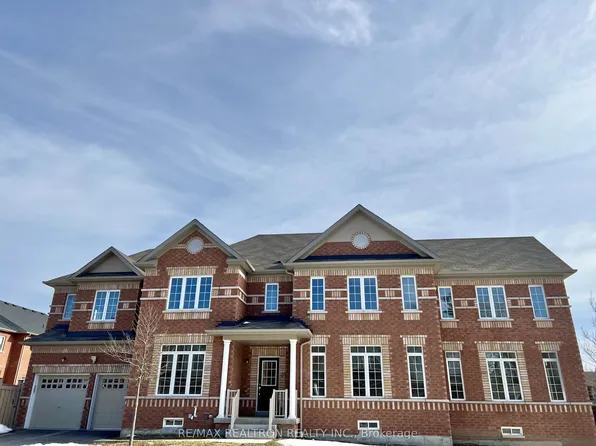 35 Clarinet Ln, Whitchurch Stouffville, ON L4A 4N8
