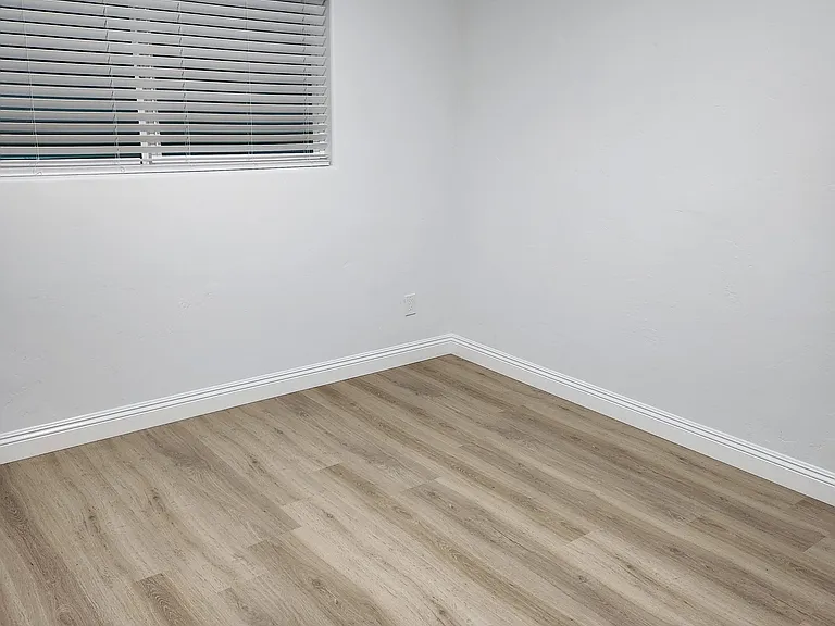 461 Smith Ave #A — Photo 17