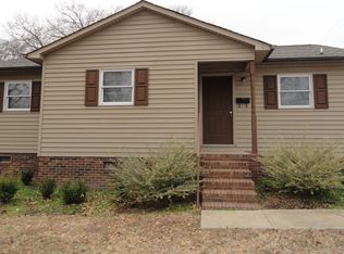 318 S Grove St, Lincolnton, NC 28092