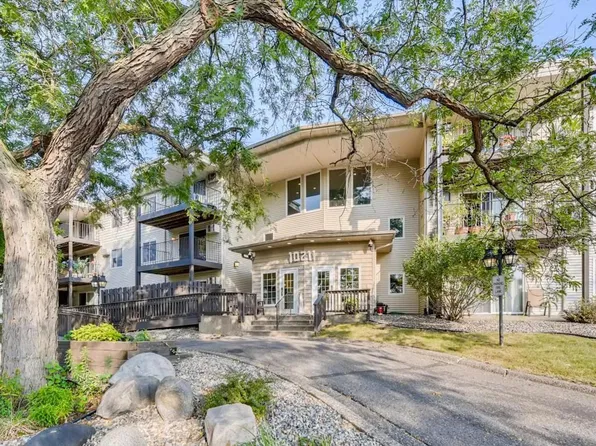 10211 Cedar Lake Rd APT 115, Minnetonka, MN 55305