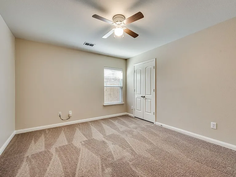 2106 Bluebell Dr — Photo 15