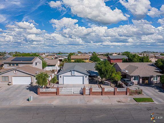 3rd image of 304 Aurora Dr