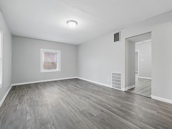 3rd image of 3710 Orchard Ave