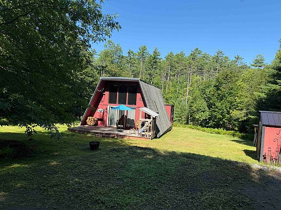 2nd image of 395 Valley Road