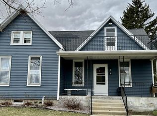 5 N Harrison St, Belleville, WI 53508