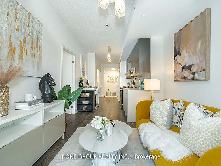 188 Fairview Mall Dr #915 — Photo 8