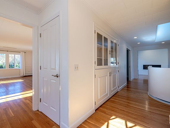 4th image of 22 Ridge Road