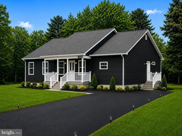 18 Lake Shore Dr, Lewes, DE 19958